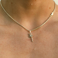 Colar Palmeira Mal Feita