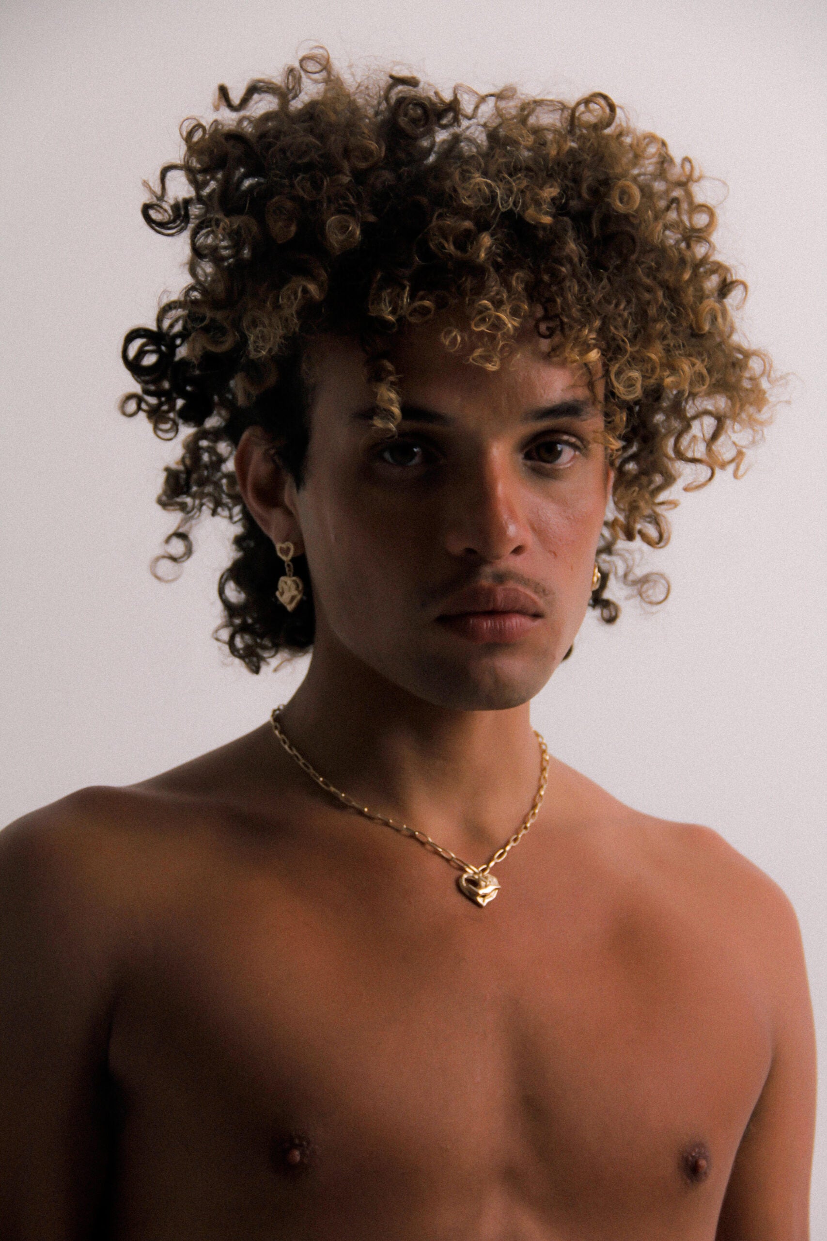 Colar Coração Dourado